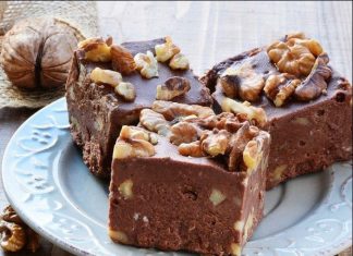 ČOKOLADNE KOCKE SA ORASIMA ….POSLASTICA SPREMNA ZA SAMO 5 MINUTA
