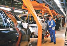BANKROTIRAO POZNATI PROIZVOĐAČ AUTOMOBILA: Do juče važili za silu, a danas veliki broj radnika ostaje bez posla!
