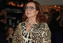 Ana Bekuta ima 64 i pozira u kupaćem! Moraju li godine da budu tako surove?