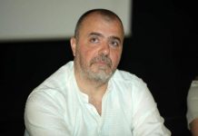 Već dugo ljubi 12 godina mlađu lepoticu iz spota Zdravka Čolića i sa njom ima 3 ćerke: Ovo je životna priča Nikole Koja