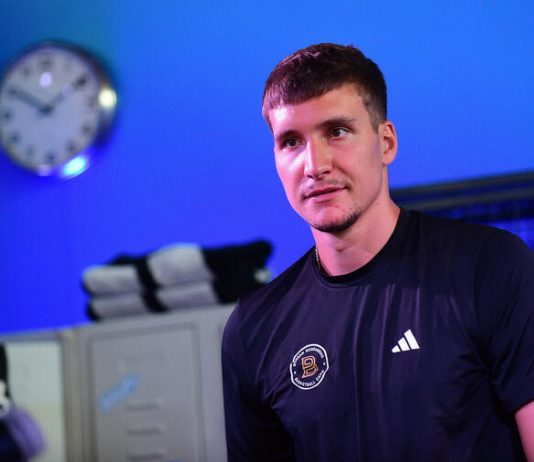 Bogdan Bogdanović ovu lepoticu jedva preboleo: Našla sreću kraj 11 godina starijeg koji je ljubio Jelisavetu Orašanin