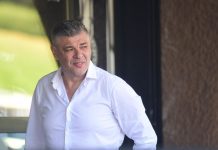 Zanosna manekenka mu rodila 3 dece, čim se razveo, smuvao najlepšu voditeljku: Sad Savo Milošević ljubi 10 godina mlađu