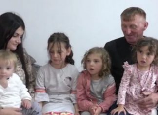 Prelijepa Albanka se sa samo 15 godina udala za Duška koji je imao 37: Rodila je pet kćerki u trošnoj kući bez VODE I KUPATILA
