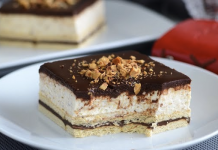 Kinder Bueno kolač bez pečenja: Jednostavan recept za ukusnu poslasticu