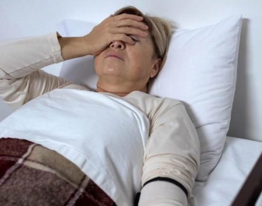 ČESTO STE ŽEDNI I MUČE VAS GLAVOBOLJE? Evo kakva se opasnost krije iza tih simptoma