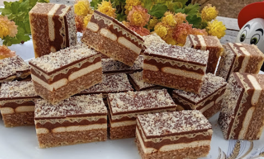 Bečka pita eksplozija ukusa – Najlepši sitni kolač