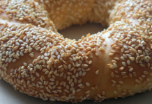 Pripremite simite kod kuće: Recept za ukusne Turske pogačice sa susamom