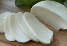 Kako Napraviti Savršenu Domaću Mocarelu uz Samo 2 Sastojka – Brže, Lakše i Ukusnije!