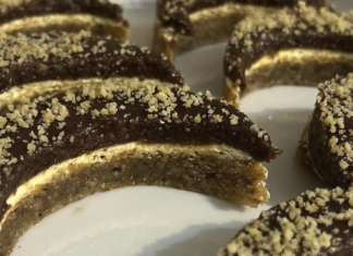 Polumjeseci s orasima i čokoladom – Slatka čarolija koja osvaja na prvi zalogaj