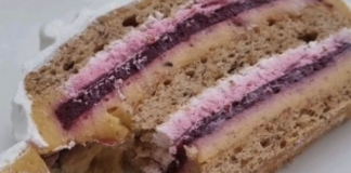 Savršen recept za kremastu tortu sa Plazmom, lješnicima i crvenim voćem