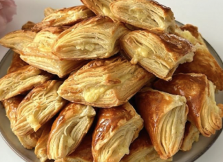 Hrskave pituljice od sira koje podsećaju na lisnato testo