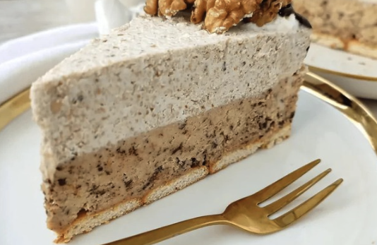 Torta sa Plazmom i orasima – Brza, kremasta poslastica bez pečenja