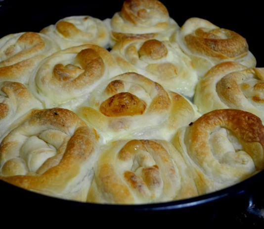 NAJBOLJI RECEPT ZA PITU SIRNICU: Tajna je u OVOJ smjesi za koju znaju samo ISKUSNI KUHARI