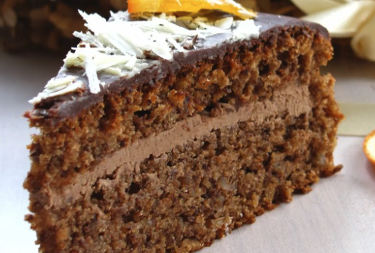 Starinska čokoladna torta: Tradicionalni recept s bogatim okusima