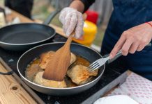 Šta ne radite kako treba ako vam se za tiganj stalno lepi riba? Ovo je najčešća greška koju ljudi prave