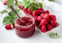 RECEPT DANA Ovaj recept poharao je internet: Domaći džem od malina gotov u pola sata!