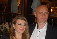 Puče tikva, razvod! Mislila je da ima sretan brak i vijernog muža dok nije pogledala u njegov telefon: Poziv koji je usred noći dobio Taške, Viki je potpuno zbunio