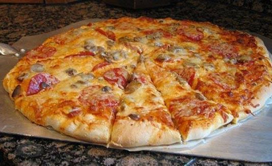 PIZZA ZA 10 MINUTA…RECEPT ISPROBAN BEZBROJ PUTA…ODUŠEVIO MNOGE!