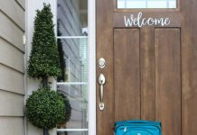 Neko je ostavio stari kofer ispred njene kuće: Ostala je bez teksta kada je pogledala šta je unutra Neko je ostavio stari kofer ispred njene kuće: Ostala je bez teksta kada je pogledala šta je unutra - featured image