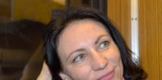 Kristina živi sa 2 bivša muža u istoj kući i zajedničkom decom, a njihova svakodnevica ostavlja sve u neverici: “Da, ja sam ih dovela, nismo sveci, ali…