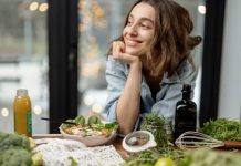 NAJBOLJA DIJETA ZA STARIJE OD 50 GODINA: Brzinom svjetlosti topi kilograme i jača organizam – NEMA GLADOVANJA!