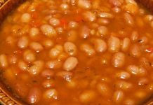 U vodi, nikako: Grah prije kuhanja bolje potopite u ovu 1 namirnicu