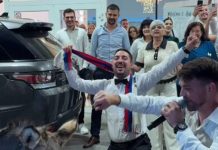 Snimak sa svadbe iz Mostara šokirao ceo Balkan! Umesto poklona, mladoženja od KUMA dobio OVO