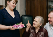 Tokom proslave, kada sam iznijela jela, svekrva me predstavila gostima: „A ovo je moja snaha, sada već bivša snaha. Moj sin će se uskoro razvesti od nje.”