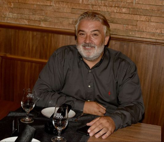 Bobu Živojinovića ceo svet pamti po jednoj sceni sa terena: Oduvao protivnika sendvičom pa dobio najveći aplauz