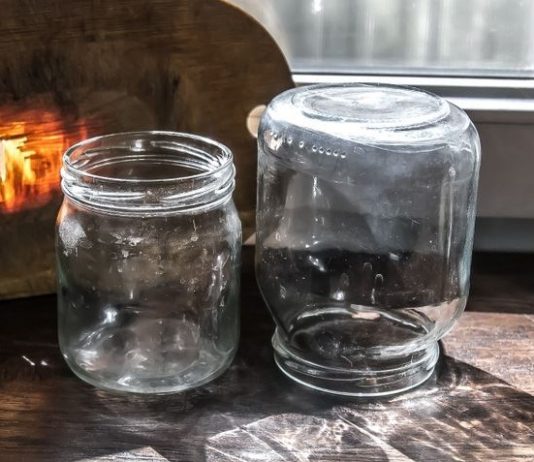 Ne bacajte stare tegle: Iskoristite ih da napravite najlepše osvetljenje za vašu baštu – letnje noći biće pravo uživanje