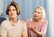 Zašto sinovi zaboravljaju majke čim se ožene? Savjet psihologa koji pogađa u srce