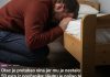 Otac je pretukao sina jer mu je nestalo 50 evra iz novčanika: Ujutru je našao te pare pored svog kreveta uz poruku koja ga je slomila za ceo život.