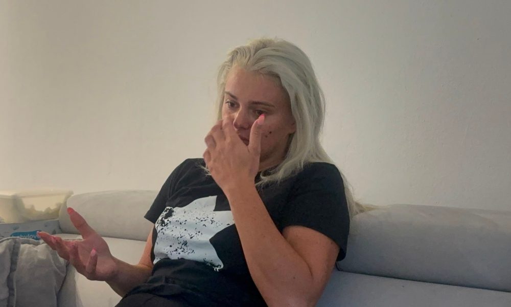 Supruga ubijenog Harisa Babića za “Avaz” kroz suze: Digao je majicu i rekao “biraj gdje ćeš me izbosti” - featured image Supruga ubijenog Harisa Babića za “Avaz” kroz suze: Digao je majicu i rekao “biraj gdje ćeš me izbosti” - featured image
