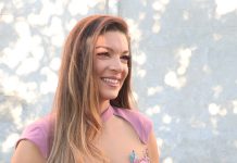 Voditeljku godinama gledamo na malim ekranima, a evo u kom se FILMU POJAVILA sa 23 godine – MNOGI DO DANAS NISU ZNALI! Voditeljku godinama gledamo na malim ekranima, a evo u kom se FILMU POJAVILA sa 23 godine - MNOGI DO DANAS NISU ZNALI! - featured image