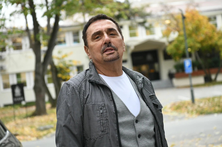 OVO JE KEBINA VANBRAČNA KĆERKA KOJU NIKAD NIJE UPOZNAO Igor i Nataša Kojić sinoć bili na očevom koncertu, a Ini za alimentaciju duguje OGROMNU CIFRU: OVO JE KEBINA VANBRAČNA KĆERKA KOJU NIKAD NIJE UPOZNAO Igor i Nataša Kojić sinoć bili na očevom koncertu, a Ini za alimentaciju duguje OGROMNU CIFRU: