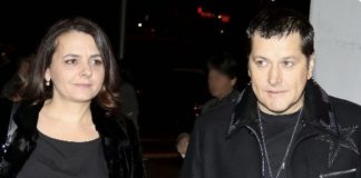NEVIĐENI SKANDAL! Acu Pejovića pretu’kao ženin brat, životno ugr0žen: Evo i zašto… NEVIĐENI SKANDAL!!!!Acu Pejovića pretu’kao ženin brat, životno ugr0žen: Evo i zašto… - featured image