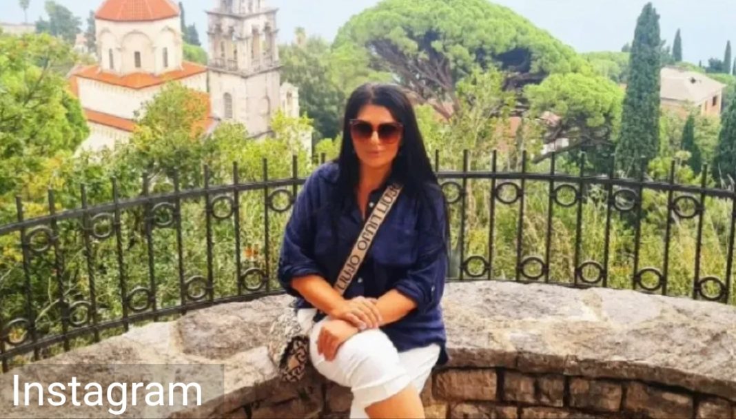 Osude koje su je razorile! Naša pjevačica postala majka u 52. godini, a onda uslijedio pakao! - featured image Osude koje su je razorile! Naša pjevačica postala majka u 52. godini, a onda uslijedio pakao! - featured image
