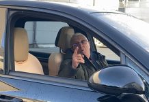 “Maco moja, budi se, je l’ vidiš ko te gleda?!”: Era Ojdanić u vezi sa 43 godina mlađom, FOLKER ŠOKIRAO, pa izneo intimne detalje "Maco moja, budi se, je l’ vidiš ko te gleda?!": Era Ojdanić u vezi sa 43 godina mlađom, FOLKER ŠOKIRAO, pa izneo intimne detalje - featured image