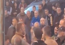 Uzeli pravdu u svoje ruke: Narod sam priveo 17 Vučićevih batinaša, pogledajte šta su im sve pronašli – da li je moguće da je 0vo radio, cijela istina izašla na površinu, spisak, naredbe, sve Uzeli pravdu u svoje ruke: Narod sam priveo 17 Vučićevih batinaša, pogledajte šta su im sve pronašli - featured image