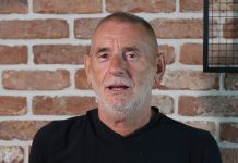 Žena se ne pojavljuje u javnosti, ćerka gradi karijeru u SVETSKOJ KOMPANIJI, a evo kako izgleda njegova oaza na Fruškoj gori: Ovo su detalji iz života Lepog Miće Žena se ne pojavljuje u javnosti, ćerka gradi karijeru u SVETSKOJ KOMPANIJI, a evo kako izgleda njegova oaza na Fruškoj gori: Ovo su detalji iz života Lepog Miće - featured image