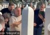 Nakon što se niko od poznatih nije pojavio na grobu Bešlića, Dino jedva izgovorio OVE riječi: “Halid me zakleo da a godisnjicu iznesem ovo, ako ga ne…” da se slediš, kolege više od stida neće izlaziti iz kuće Nakon što se niko od poznatih nije pojavio na grobu Bešlića, Dino jedva izgovorio OVE riječi: "Rekli smo..." - featured image