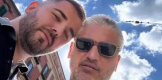 “Srećan sam pored Čede, brine o meni 24 sata, puni mi i usta i gu’zu”: Aca Kos otvorio dušu o životu sa Jovanovićem "Srećan sam pored Čede, brine o meni 24 sata": Aca Kos otvorio dušu o životu sa Jovanovićem - featured image