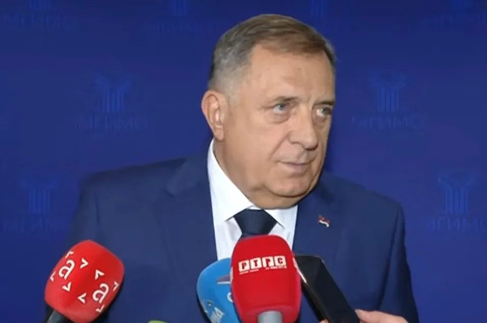 Dodik ponovo prijeti otcjepljenjem, traži od Dodik ponovo prijeti otcjepljenjem, traži od